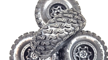Axial 2.2 Falken WildPeak M/T AX31077 Tires w/ Plastic Bead Lock Wheels