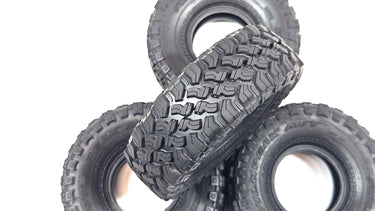 Vanquish 1.9 4.65 Falken Wild Peak M/T Tire Set (No Foams)