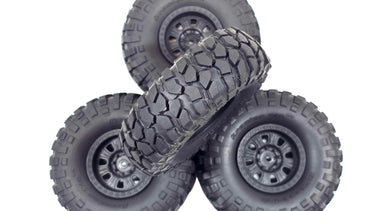 Axial BFGoodrich Krawler T/A kx 1.9 Tires on Plastic Bead Lock Wheels