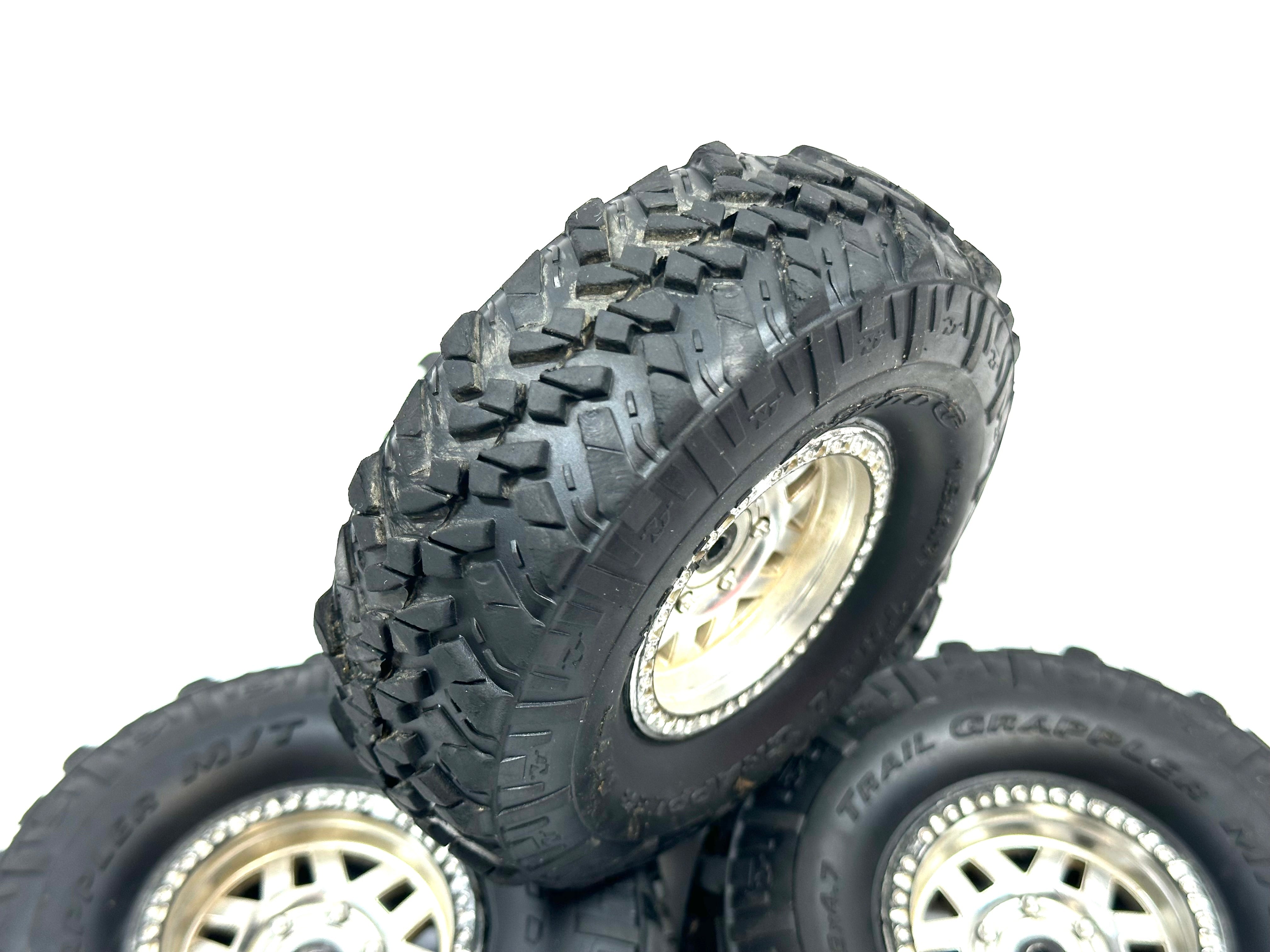 1.9 Axial SCX10ii Nitro Trail Grappler Tires (Glued)